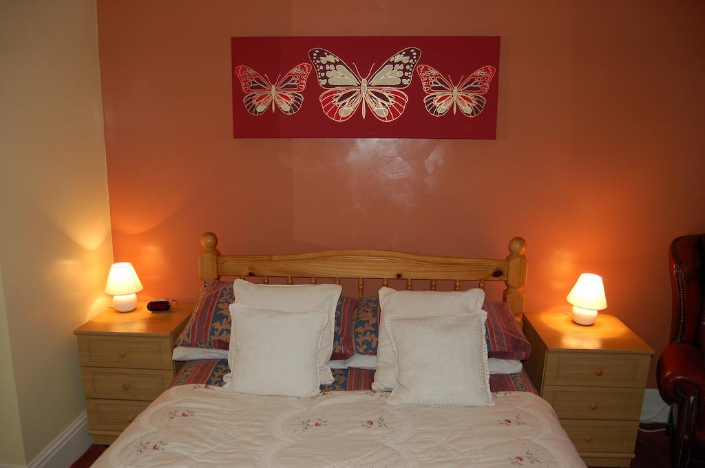 The Mitre Inn Witheridge Δωμάτιο φωτογραφία